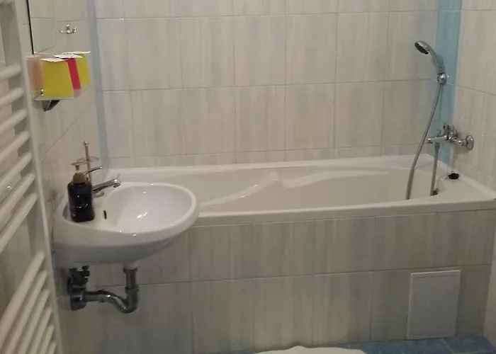 Pensjonat Dmz 3*